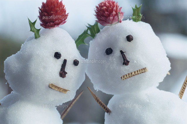 雪だるま2つ[00255010684]の写真・イラスト素材｜アマナイメージズ