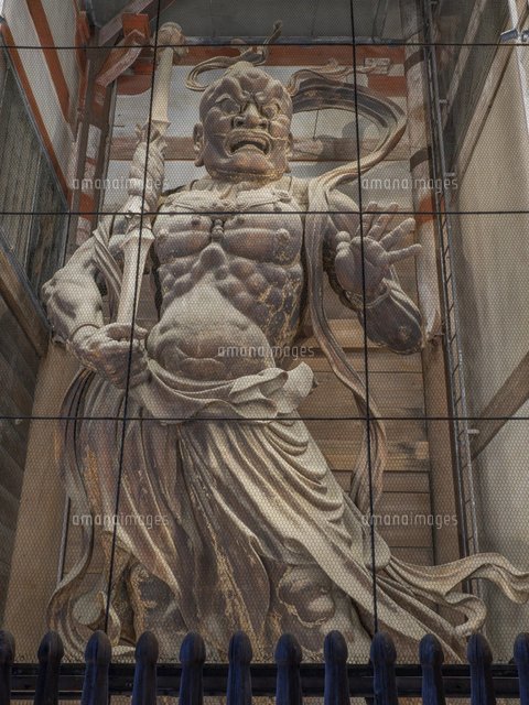 東大寺 南大門 金剛力士像 仁王像 吽行像 の写真素材 イラスト素材 アマナイメージズ