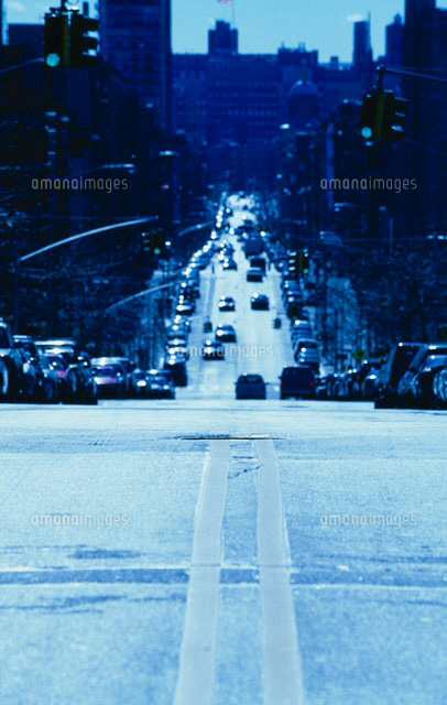 坂道とマンハッタン街並 Ny の写真素材 イラスト素材 アマナイメージズ 坂道とマンハッタン街並 Ny の写真素材 イラスト素材 アマナイメージズ