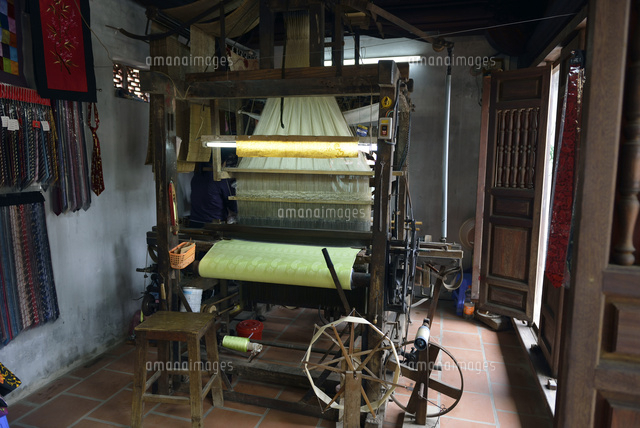 屋内の機織り機 の写真素材 イラスト素材 アマナイメージズ
