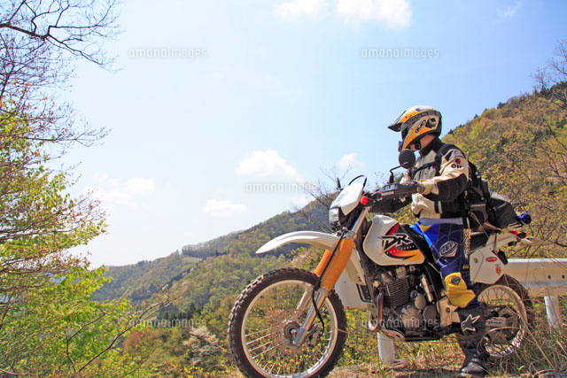 ツーリングライダー の写真素材 イラスト素材 アマナイメージズ ツーリングライダー の写真素材 イラスト素材 アマナイメージズ