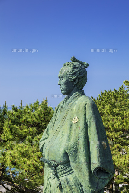 坂本龍馬像[01072025522]の写真・イラスト素材｜アマナイメージズ