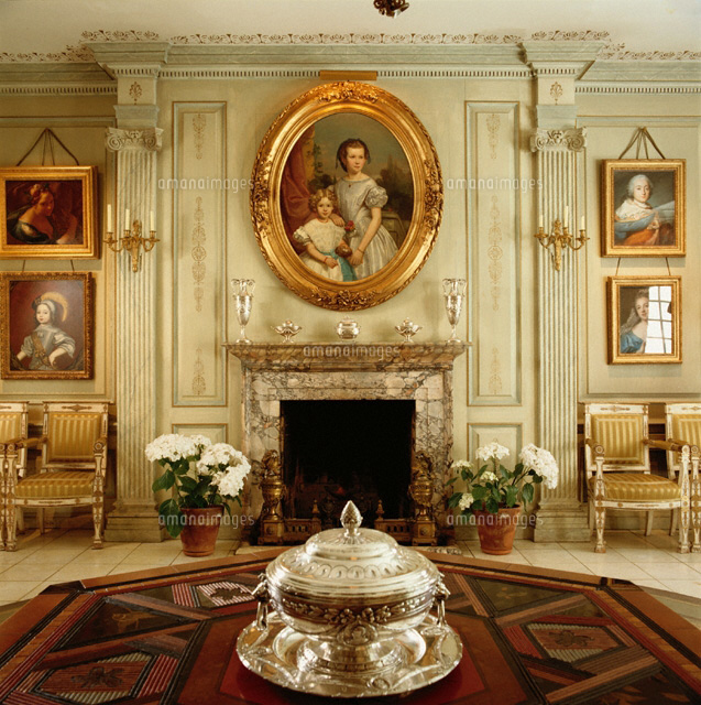 クラシックな客間 の写真素材 イラスト素材 アマナイメージズ