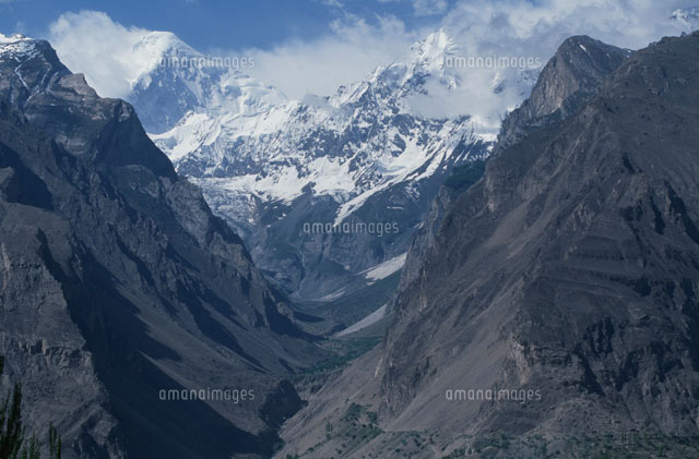 カリマバードよりディラン山のｕ字谷 の写真素材 イラスト素材 アマナイメージズ