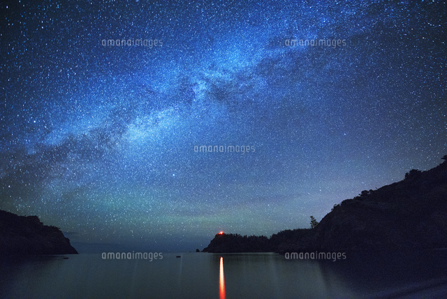 星空の小港海岸 の写真素材 イラスト素材 アマナイメージズ