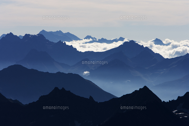 フレンチアルプスとイタリアンアルプス の写真素材 イラスト素材 アマナイメージズ