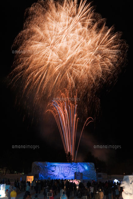 冬花火 の写真素材 イラスト素材 アマナイメージズ
