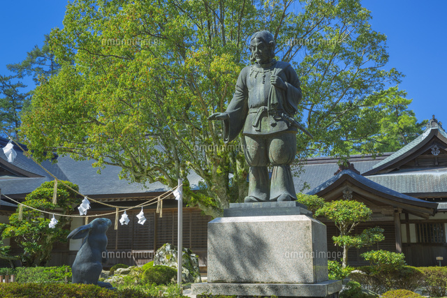 大国主大神と白うさぎ像[01801015820]の写真・イラスト素材｜アマナ