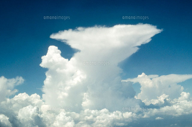 積乱雲 の写真素材 イラスト素材 アマナイメージズ