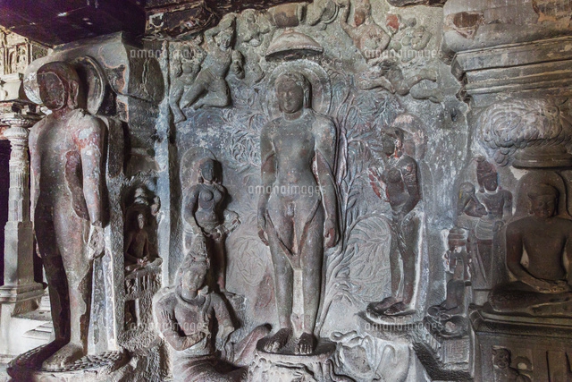 ジャイナ教石窟群の仏像[01881421390]の写真・イラスト素材｜アマナ