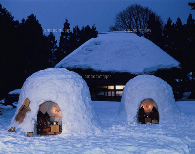 横手かまくら祭り 秋田県 の写真素材 イラスト素材 アマナイメージズ