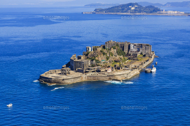 軍艦島（端島）/石積み遺構（擁壁）[01888611285]の写真・イラスト素材