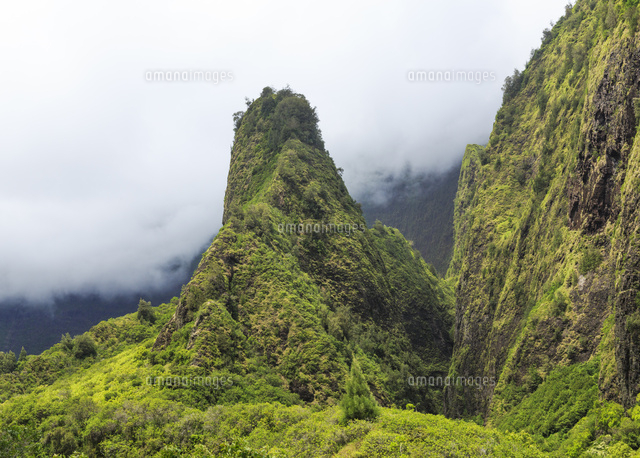 イアオ渓谷 イアオニードル の写真素材 イラスト素材 アマナイメージズ