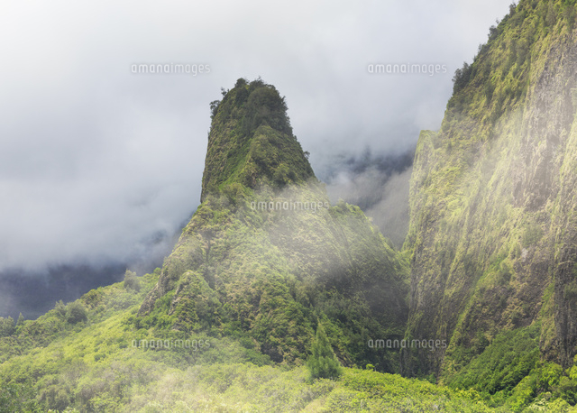 イアオ渓谷 イアオニードル の写真素材 イラスト素材 アマナイメージズ