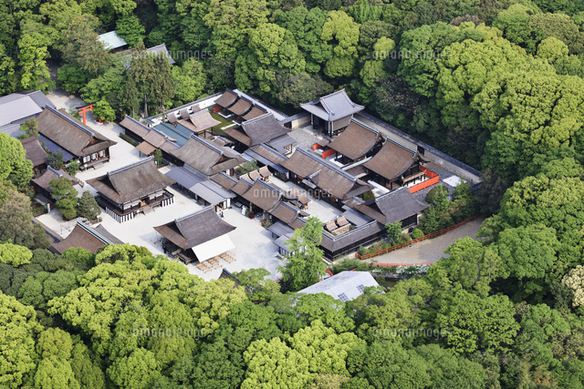 賀茂御祖神社 下鴨神社 空撮 の写真素材 イラスト素材 アマナイメージズ