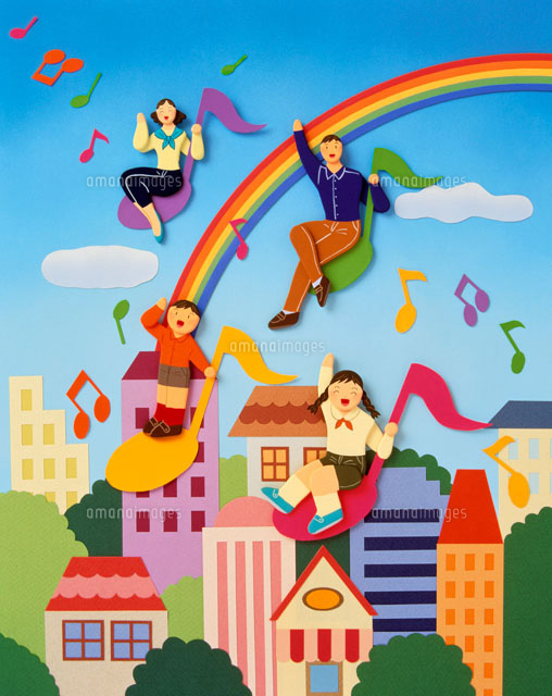 街並みを音符に乗って飛ぶ4人家族[02237003018]の写真・イラスト素材