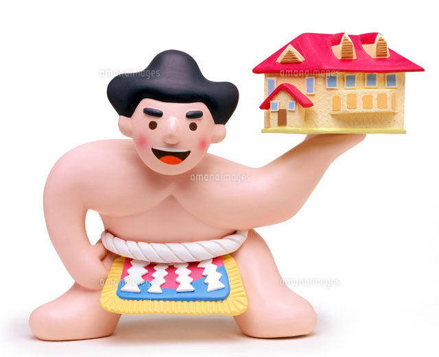 左手で家を持ち上げる横綱 の写真素材 イラスト素材 アマナイメージズ