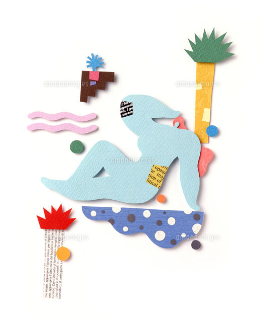 ビーチで日光浴をする水色女性 の写真素材 イラスト素材 アマナイメージズ