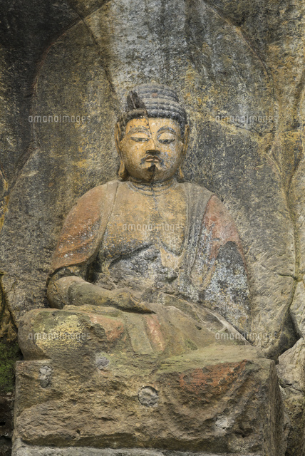 臼杵石仏（ホキ石仏第一群 如来坐像）[02335003220]の写真・イラスト