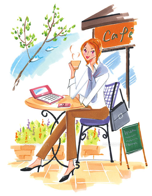 オープンカフェでノートパソコンを開いている女性 の写真素材 イラスト素材 アマナイメージズ
