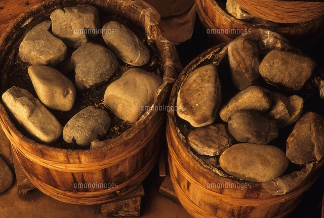 ねさし味噌づくり 仕込まれた味噌樽 の写真素材 イラスト素材 アマナイメージズ ねさし味噌づくり 仕込まれた味噌樽 の写真素材 イラスト素材 アマナイメージズ