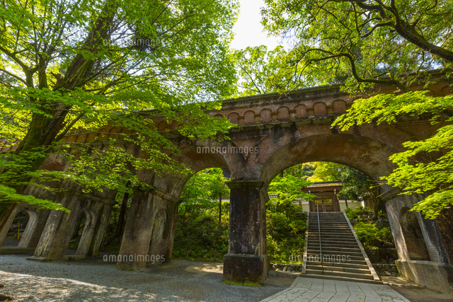 油絵 風景画 南禅寺水路閣 額縁付き 楽天市場】南禅寺 水路閣1 ( 夏の緑 レトロ 爽やか 赤レンガ