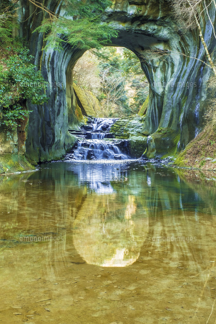 濃溝の滝 の写真素材 イラスト素材 アマナイメージズ