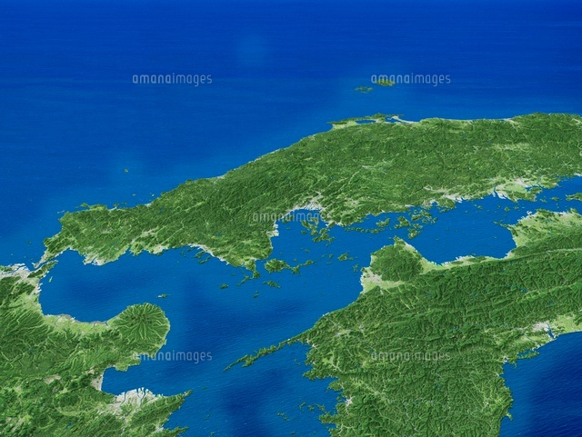 四国西部上空より日本海へ向けて中国地方を望む の写真素材 イラスト素材 アマナイメージズ