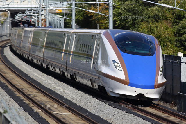 新幹線e7系かがやき の写真素材 イラスト素材 アマナイメージズ