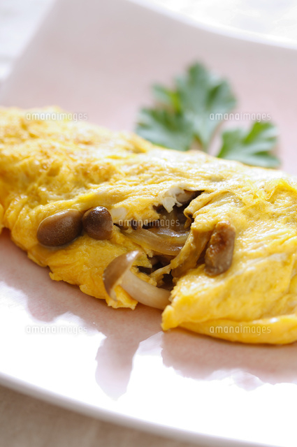 キノコオムレツ の写真素材 イラスト素材 アマナイメージズ キノコオムレツ の写真素材 イラスト素材 アマナイメージズ