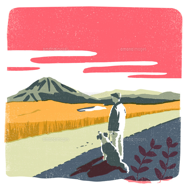 夕日に向かう人物と犬 の写真素材 イラスト素材 アマナイメージズ