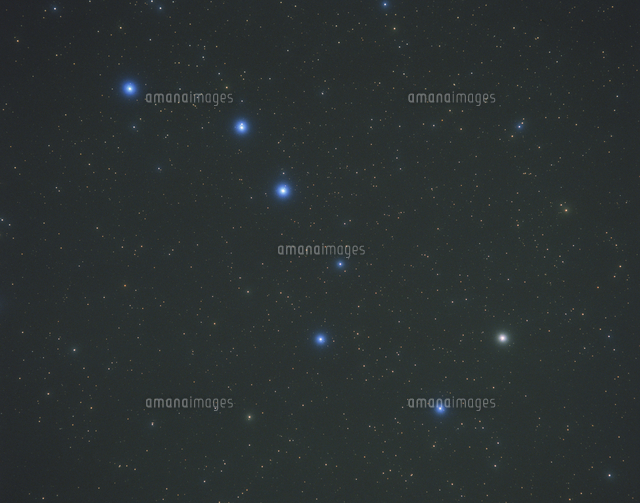 夜空に光る北斗七星 戦場ヶ原 栃木 の写真素材 イラスト素材 アマナイメージズ