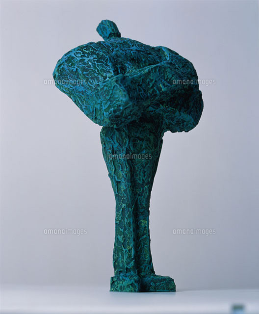 胸を張る男性のオブジェ 青 の写真素材 イラスト素材 アマナイメージズ 胸を張る男性のオブジェ 青 の写真素材 イラスト素材 アマナイメージズ