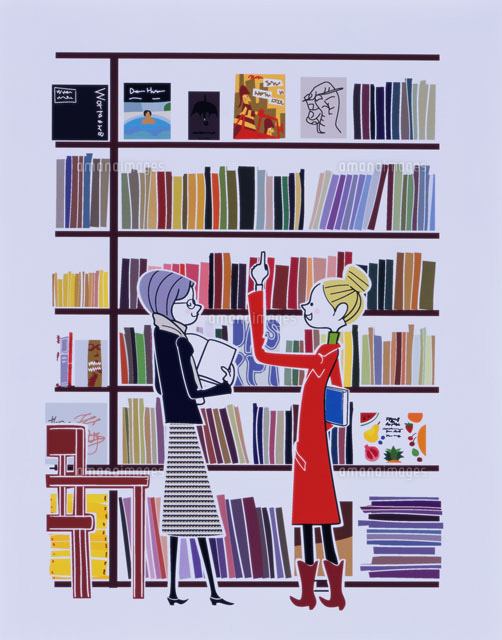 本棚と女性2人 の写真素材 イラスト素材 アマナイメージズ