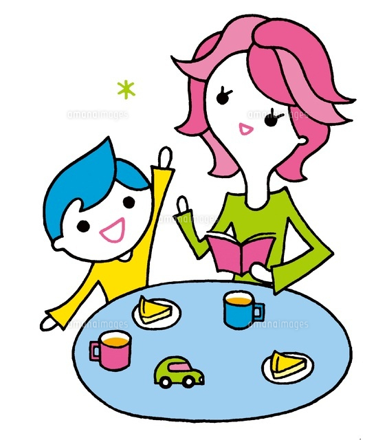 おやつを食べる母親と男の子 の写真素材 イラスト素材 アマナイメージズ