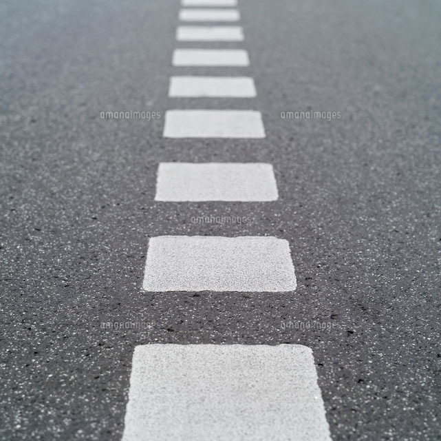 Street marks[20038005874]の写真素材・イラスト素材｜アマナイメージズ