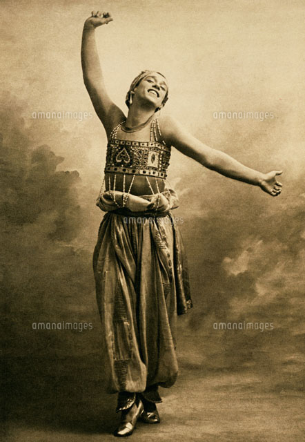 Vaslav Nijinsky as The Golden Slave, photo Emil Otto Hoppe