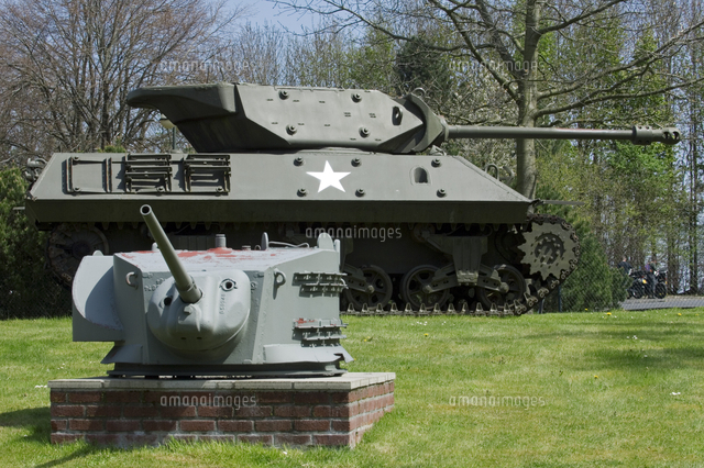 American M10 Wolverine Tank Destroyer From The Battle Of The Bulge At The Bastogne Historical Center の写真素材 イラスト素材 アマナイメージズ