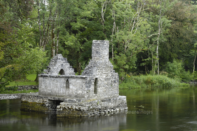 Monks fishing house, Cong Abbey, County Mayo, Connacht, Republic of  Ireland, Europe[20062057739]の写真・イラスト素材｜アマナイメージズ
