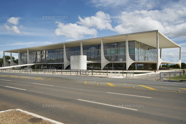The Planalto Palace designed by Oscar Niemeyer in 1958