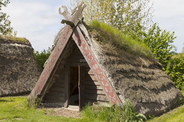 Reconstructed House Trelleborg Museum Of The Viking Age の写真素材 イラスト素材 アマナイメージズ