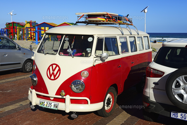 Vw Bus In Muizenberg Cape Town Western Cape South の写真素材 イラスト素材 アマナイメージズ