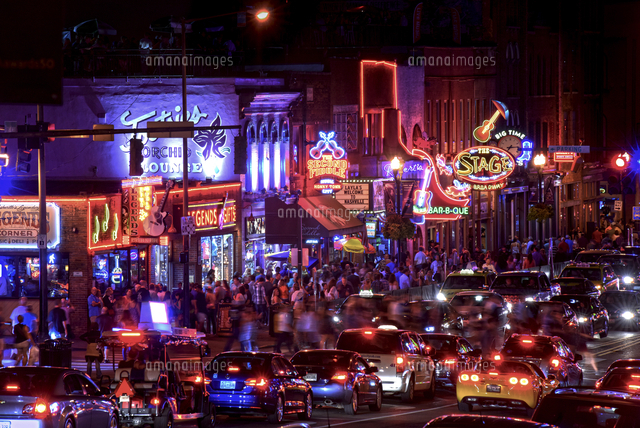 Nashville Tennessee Broadway Music Clubs の写真素材 イラスト 素材 アマナイメージズ