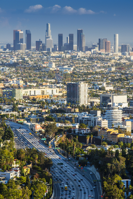 City Skyline Los Angeles California Usa の写真素材 イラスト素材 アマナイメージズ