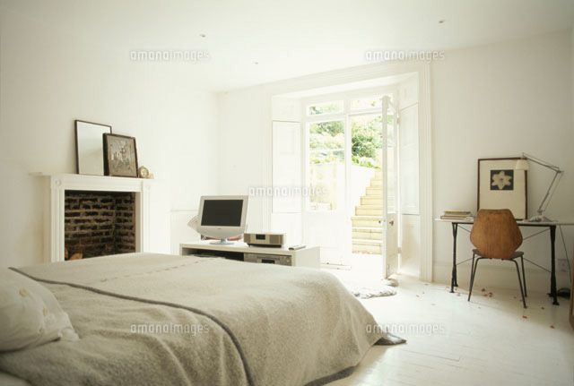 ベッドルーム の写真素材 イラスト素材 アマナイメージズ ベッドルーム の写真素材 イラスト素材 アマナイメージズ