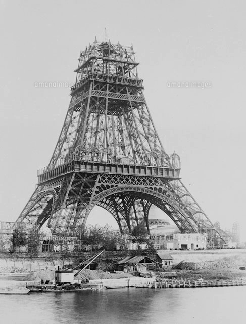 エッフェル塔の建設 パリ（1888年）[22177002856]の写真・イラスト素材