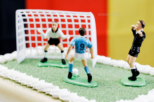 Football pitch cake[22199033118]の写真素材・イラスト素材｜アマナイメージズ