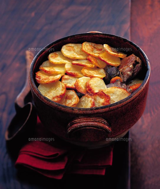 Hare ragout under potato topping[22199050839]の写真素材・イラスト素材｜アマナイメージズ