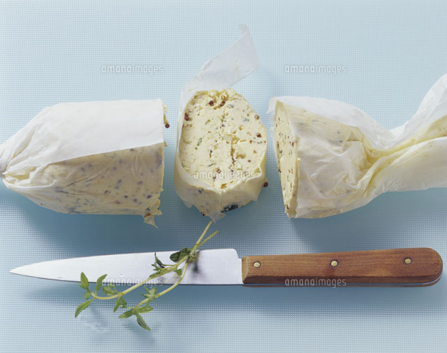 Wholegrain mustard butter with thyme[22199052843]の写真素材・イラスト素材｜アマナイメージズ