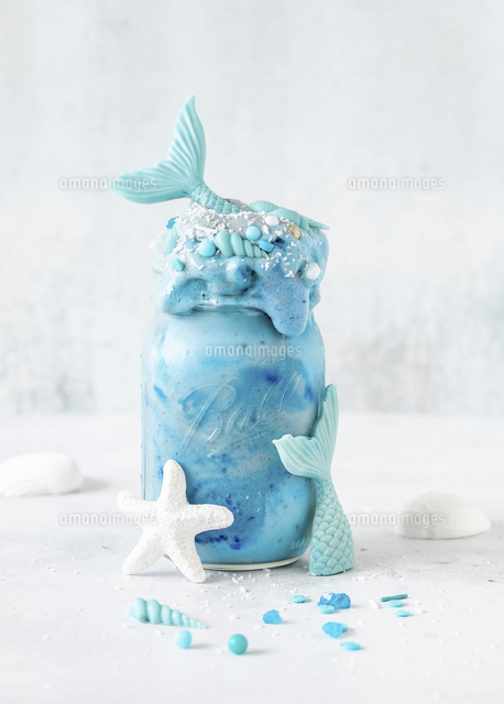 A Blue Mermaid Shake の写真素材 イラスト素材 アマナイメージズ